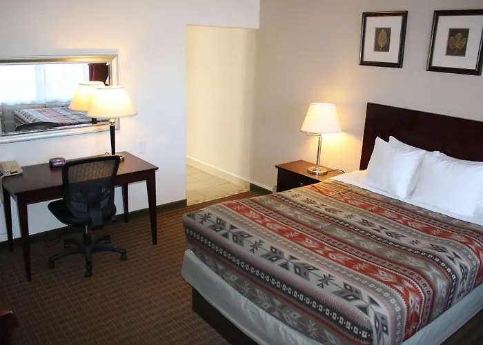 The Classic Desert Aire Hotel